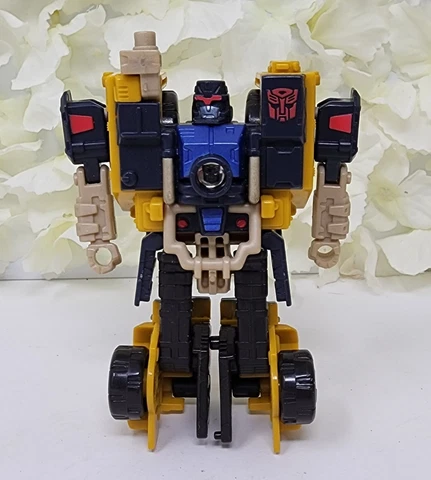 Hasbro Transformers Robots in Disguise Energon Strongarm Action Figure Cover