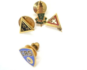 1994 Aday Pin Realtor esmalte en tono dorado solapa sombrero equipo coleccionable IAM WCR - Imagen 1 de 3