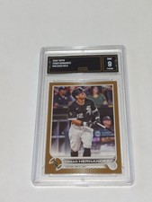 Cesar Hernandez 2022 Topps Series 1 Gold Parallel Card No. 28 SP 945/2022