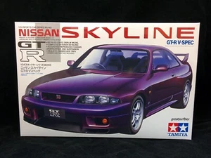 24145 Tamiya 1/24 Scale Model Sport Car Kit Nissan Skyline R33 GTR GT-R V-SPEC - Picture 1 of 2