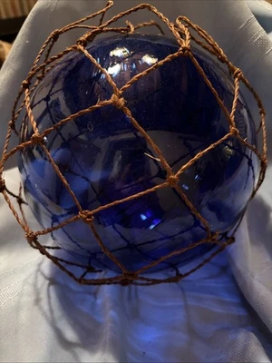 "Bola de boya flotante de pesca de vidrio vintage soplada a mano grande azul cobalto 8"" circ- 25""" Foto 1 de 4