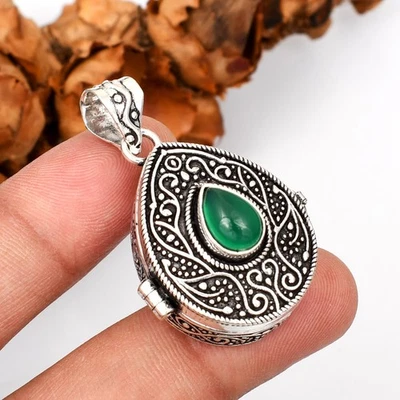 Colgante caja venenosa hecha a mano de plata de ley 925 con piedras preciosas de ónix verde SP-125 Foto 1 de 4