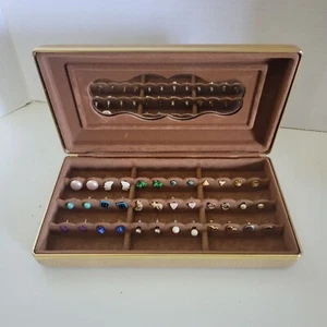 Vintage Muschel Schmuckkästchen mit 18 verschiedenen Vintage Modeschmuck Ohrstecker - Bild 1 von 7