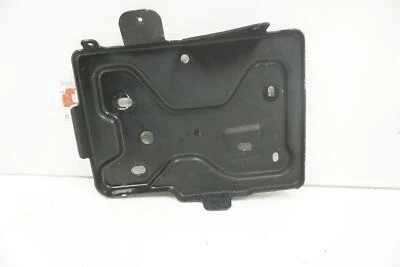 Chevrolet Tahoe 2015-2020 soporte de bandeja auxiliar de batería del lado del conductor 23231841 Foto 1 de 4