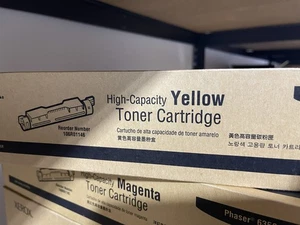 Genuine Xerox 106R01146 (106R1146) Yellow High-Yield Toner - NEW SEALED - Picture 1 of 1