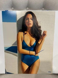 OLIVIA MUNN SIGNED 16X20 PHOTO AUTO BEAUTIFUL SEXY BECKETT BAS COA - Picture 1 of 3
