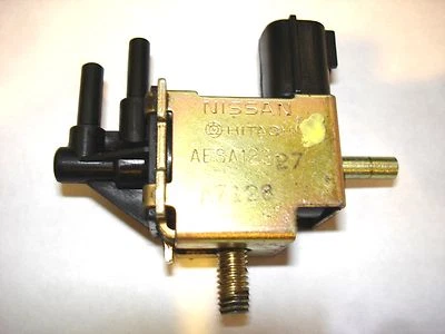 尼桑 MAXIMA QUEST SENTRA 200SX 前置原始设备制造商 EGR VACUUM SOLENOID VSV AESA123-27 — 第 1/3 张图片