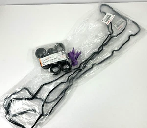 TOYOTA GENUINE Cylinder Head Cover Gaskets & Plug Seals Set - Picture 1 of 9