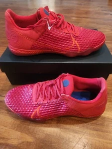 Nike React Gato Indoor Court Low-Top Soccer Shoes 11.5 Flyknit CT0550-600 $150 - Picture 1 of 5