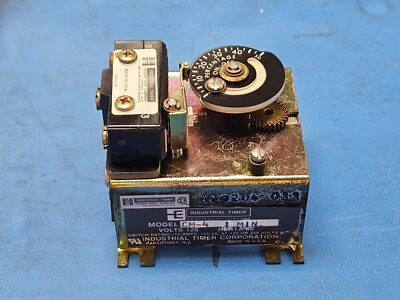 CM-4 1MIN/60SEC Veeder Root Industrial Timer 120V 60HZ 830204-013 - Image 1 of 4