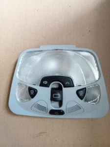 Luz interior Mercedes Benz Clase C (W203) C 220 CDI (203.006) (136 cv) - Imagen 1 de 2
