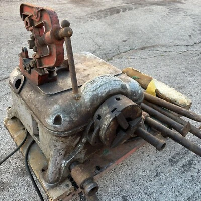 Ridgid 400 Electric Pipe Threader Machine With Vise And Stand - Works Good Notes - Image 1 of 4