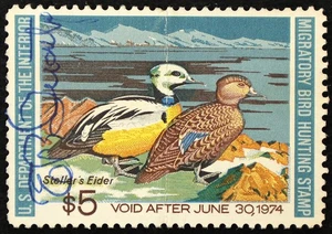 U.S. Used Stamp Scott #RW40 $5 Federal Duck Hunting. VF - XF Appearing (crease). - Picture 1 of 2