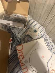 Sega Dreamcast Console Complete In Box Tested Working + Keyboard + 20 Games VMU