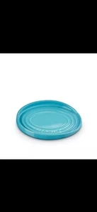 Le Creuset Oval Spoon Rest Colour Teal Caribbean Stoneware - Brand New - Picture 1 of 4