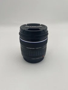 Olympus Zuiko Digital 14-42 mm f/3,5–f/5,6 Objektiv - Schwarz - Bild 1 von 5