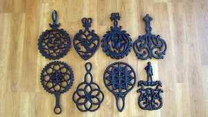 Lot Of (8) Vintage Retro Cast Iron Trivets Set Handled Handle Kitchen Antique - Picture 1 of 7