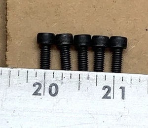 Tornillo de tapa, longitud 3/8", enchufe de cabeza, diámetro #8 (lotes de 5) - Imagen 1 de 5