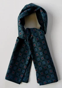 Silk cravat Blue geometric / Paisley 40" x 7" Hand made - Picture 1 of 3