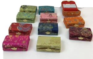 11 Lip Stick / Organizer Embroidered with Small Mirror - Picture 1 of 4