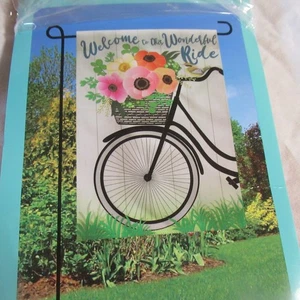 Meadow Creek Garden Flag 18" x 12.5" Bienvenido a un maravilloso paseo bicicleta nuevo - Imagen 1 de 5