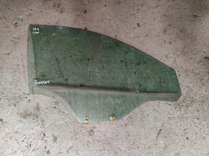 CHEVROLET CAPTIVA 2012/ 2.2 RIGHT FRONT WINDOW GLASS - Picture 1 of 2