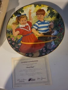 The Rainbow Treasury Decor Plate with COA " Hula Hoop" (D) - Picture 1 of 4