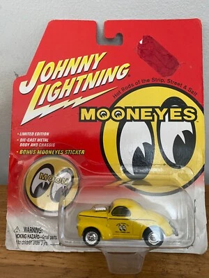 Johnny Lightning Mooneyes Hot Rods of the Strip, Street & Salt Bonus Mooneyes St - Image 1 of 4