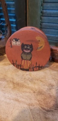 Primitive Folk Art Black Cat Paper Mache Box Scary Saltbox House Olde Moon  - Image 1 of 4