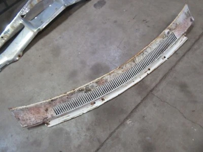 Chevrolet Impala Belair 1967 cubierta exterior ventilación panel de metal moldura pieza Foto 1 de 4