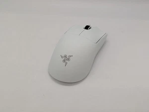 WIRED ONLY Razer Viper V3 Pro gaming mouse lightweight 8K white NO DONGLE/READ - Picture 1 of 15