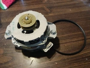 ( MAKE OFFER) KENMORE SERIES 100 ONLY WASHER DRIVE MOTOR With Bolts And Belt. - Picture 1 of 2
