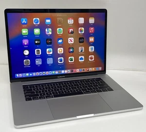 Apple MacBook Pro A1990 2018 15" Touch Bar Core i7-8750H 2,2GHz 256GB / 16GB- AT03 - Zdjęcie 1 z 12