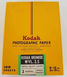 KODAK  Photographic Paper - 80 hojas aprox. de 9 x 12 cm - caducado - Picture 1 of 2