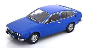 Alfa Romeo Alfetta GTV 2000 bleu de 1976 au 1/18 de KK-Scale KKDC181092 - Picture 1 of 6