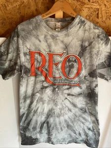 Camiseta REO Speedwagon Teñida Corbata Mediana M & O Dorada - Imagen 1 de 6
