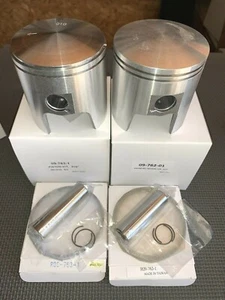 1969 70 71 72-82 Ski-doo 640 TNT_Nordic_Valmont_Alpine LH & RH Piston KITS_.01os - Picture 1 of 2