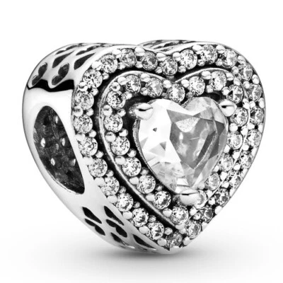 Funkelndes erhabenes Herz PANDORA Charm 799218C01 - Bild 1 von 2