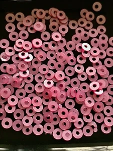 Sequins 3mm Rose Pink Pearl Gloss Tiny Flat Round Choose Pack Size Doll Size - Bild 1 von 1