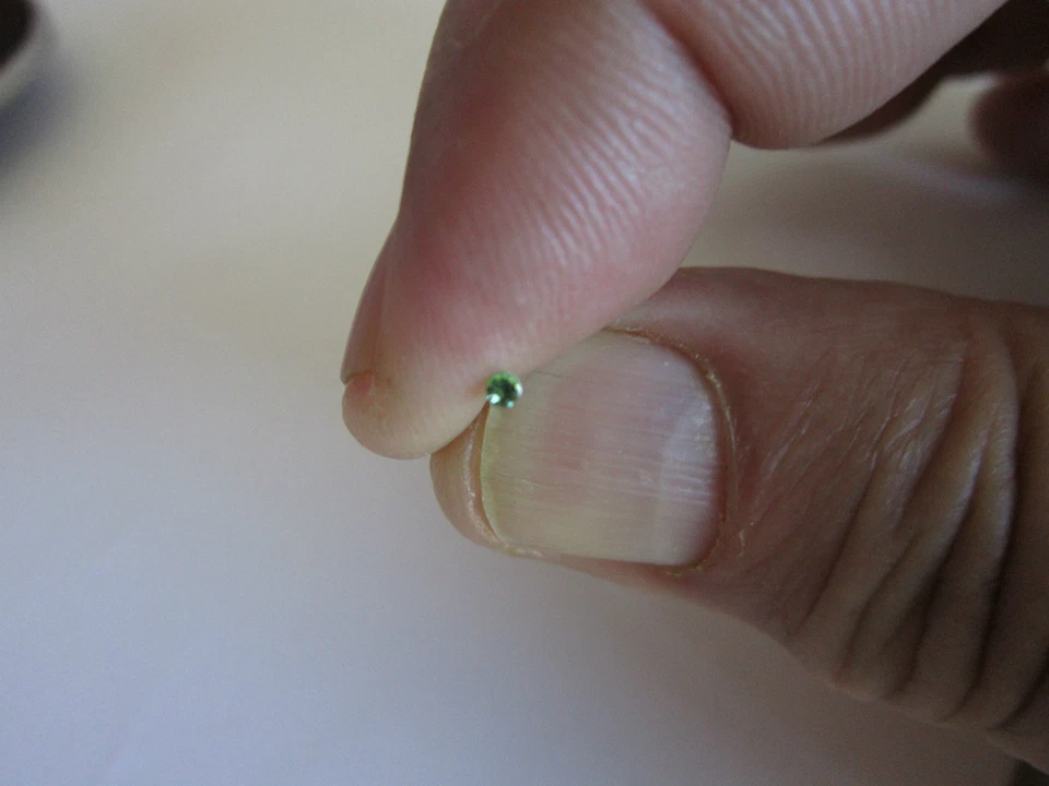 Peridoto nariz plata esterlina plata 925 10 mm calibre 24 cristal 1,5 mm  Foto 1 de 1