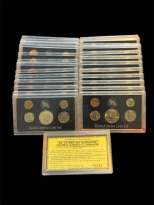 United States 25 Years Coin Sets, 25 Holders, 1969-1993 w/Coa Uncirculated - Picture 1 of 3