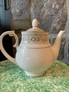 Noritake Ivory China 7008 Teapot w/Lid Yellow white Floral NEUTRAL COLORS MINT - Picture 1 of 12