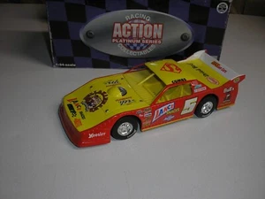 Platinum Rodney Combs #5 Bull & Hannah Superman 1:24 Outlaw Late Model Dirt Car - Picture 1 of 6