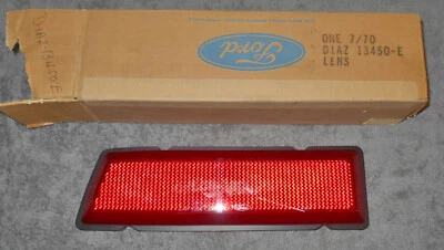 Ford Custom Galaxie 500 LTD 1971 Brougham Nuevo de Lote Antiguo LH Luz Trasera Luz Lente Foto 1 de 4