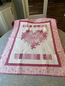 Vintage Windmill Rosa Herz Hand Steppdecke 37 1/2” X 50” Rosa Mehrfarbig - Bild 1 von 13