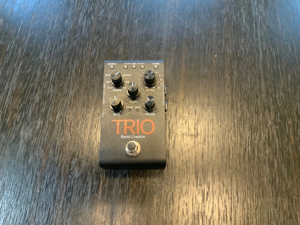 DigiTech TRIO Band Creator Guitar Pedal w/ Box, Power Supply, US/EU Adaptors.  - Image 1 of 4