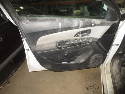 Used Ignition Switch fits: 2014 Chevrolet Cruze keyless ignition opt BTM w/opt V - Image 1 of 4