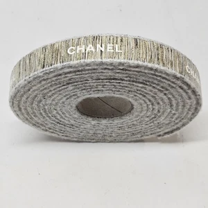 Chanel Limited Edition Gold-Weiß Urlaub Geschenkverpackung Band 100% Neu & Original - Bild 1 von 5