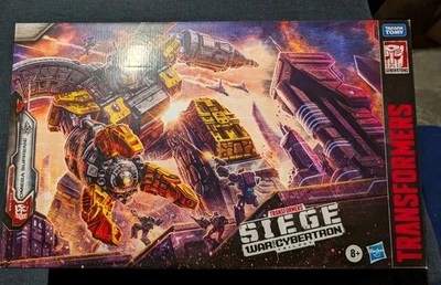 Hasbro, Transformers SIEGE WFC - Titan Class Omega Supreme NISB - Image 1 of 4