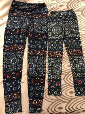 Leggings LulaRoe OS & L/XL Mommy/Me Paisley Floral Rojo/Azul/Negro-RAROS-USADOS EN EXCELENTE ESTADO Y MUY BUENOS! Foto 1 de 4